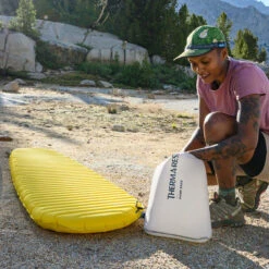 Thermarest NeoAir XLite NXT Ultralight Camping Mat -Camping Gear Store 2022 cascade summer backpack sierra rinckenberger 2958