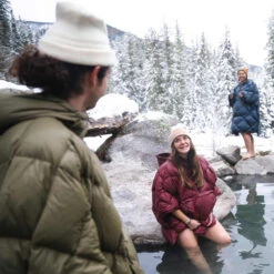 Thermarest Honcho Poncho Down Hooded Camping Blanket 12 Thermarest Honcho Poncho Down Hooded Camping Blanket -Camping Gear Store 2022 packtowl winter idaho native release 04810