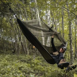 SNUGPAK Jungle Hammock With Mosquito Net 23 SNUGPAK Jungle Hammock With Mosquito Net -Camping Gear Store Snugpak lifestyle 2374