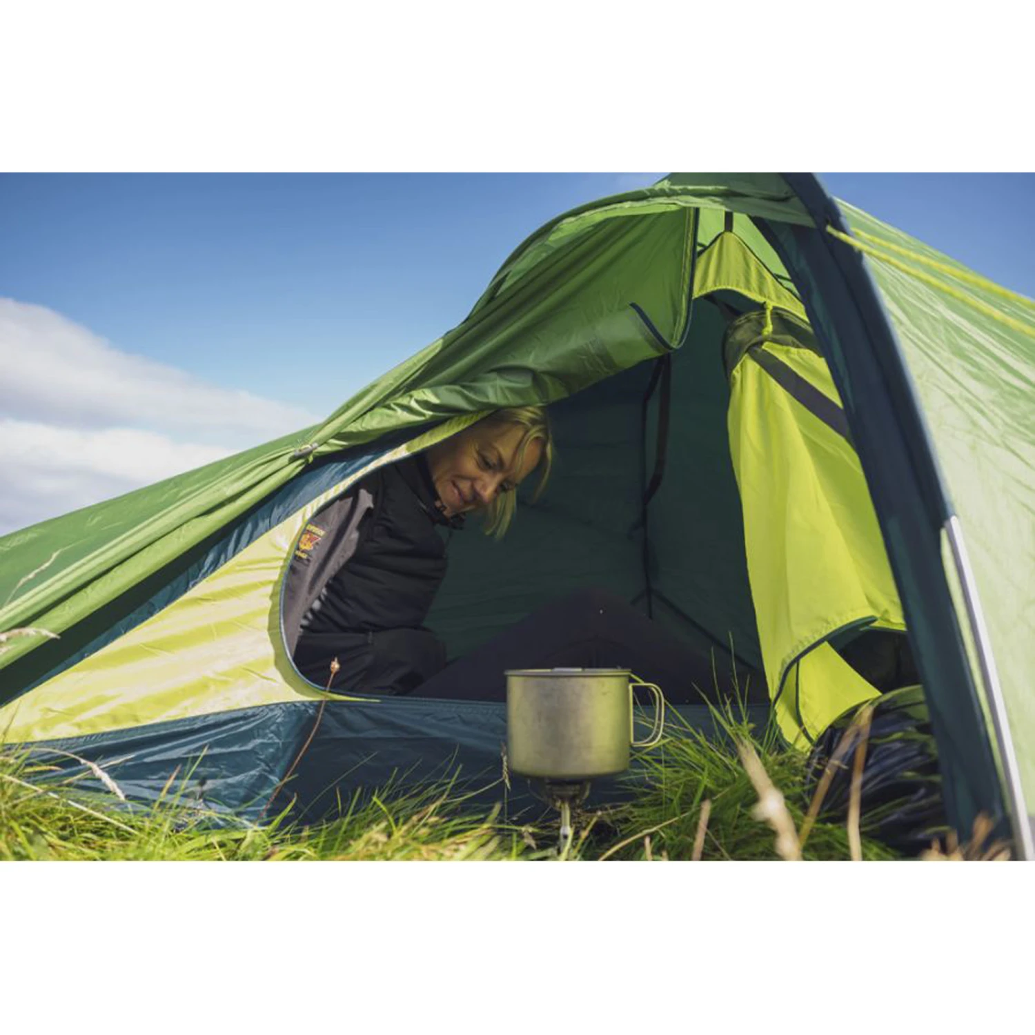 Vango Apex Compact 200 Compact Hiking Tent 5 Vango Apex Compact 200 Compact Hiking Tent - Image 3