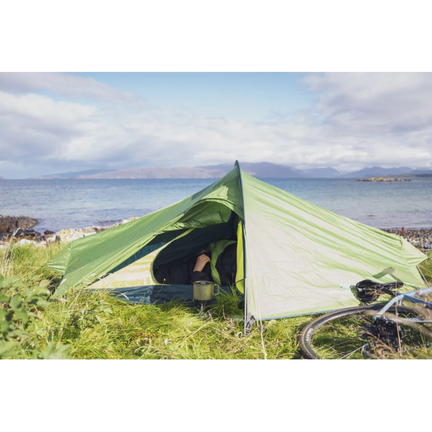 Vango Apex Compact 200 Compact Hiking Tent 9 Vango Apex Compact 200 Compact Hiking Tent - Image 7