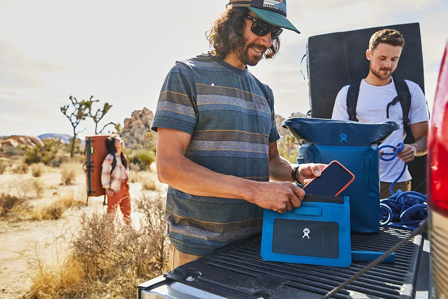 Hydro Flask Day Escape Soft Cooler Pack Insulated Backpack 17 Hydro Flask Day Escape Soft Cooler Pack Insulated Backpack - Image 15