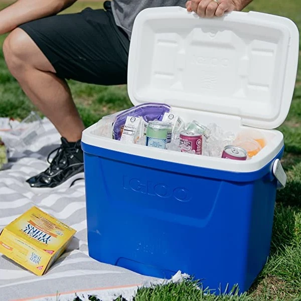 Igloo Laguna Roller 60 Wheeled Camping Cool Box 12 Igloo Laguna Roller 60 Wheeled Camping Cool Box - Image 10