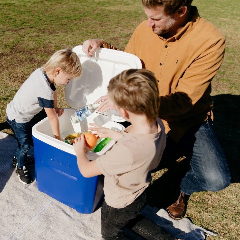 Igloo Laguna Roller 60 Wheeled Camping Cool Box 13 Igloo Laguna Roller 60 Wheeled Camping Cool Box - Image 11