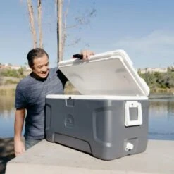 Igloo Maxcold 70 Camping Cool Box -Camping Gear Store oofg0621