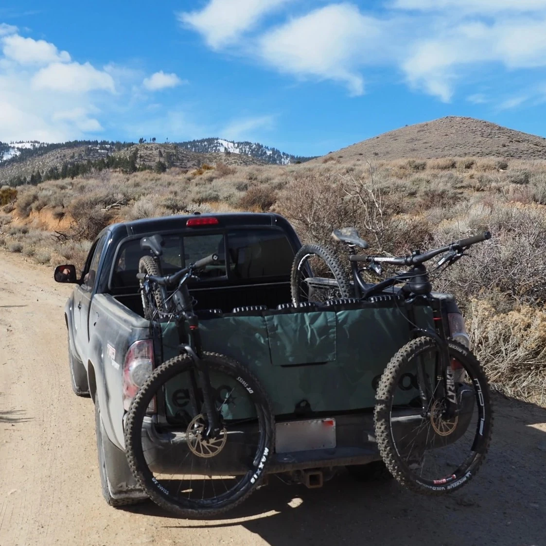 Evoc Tailgate Pad 6 Bike Cycle Pickup Truck Protector Cover 4 Evoc Tailgate Pad 6 Bike Cycle Pickup Truck Protector Cover - Image 2