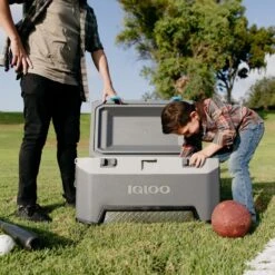 Igloo BMX 72 Heavy Duty Cool Box -Camping Gear Store zder447